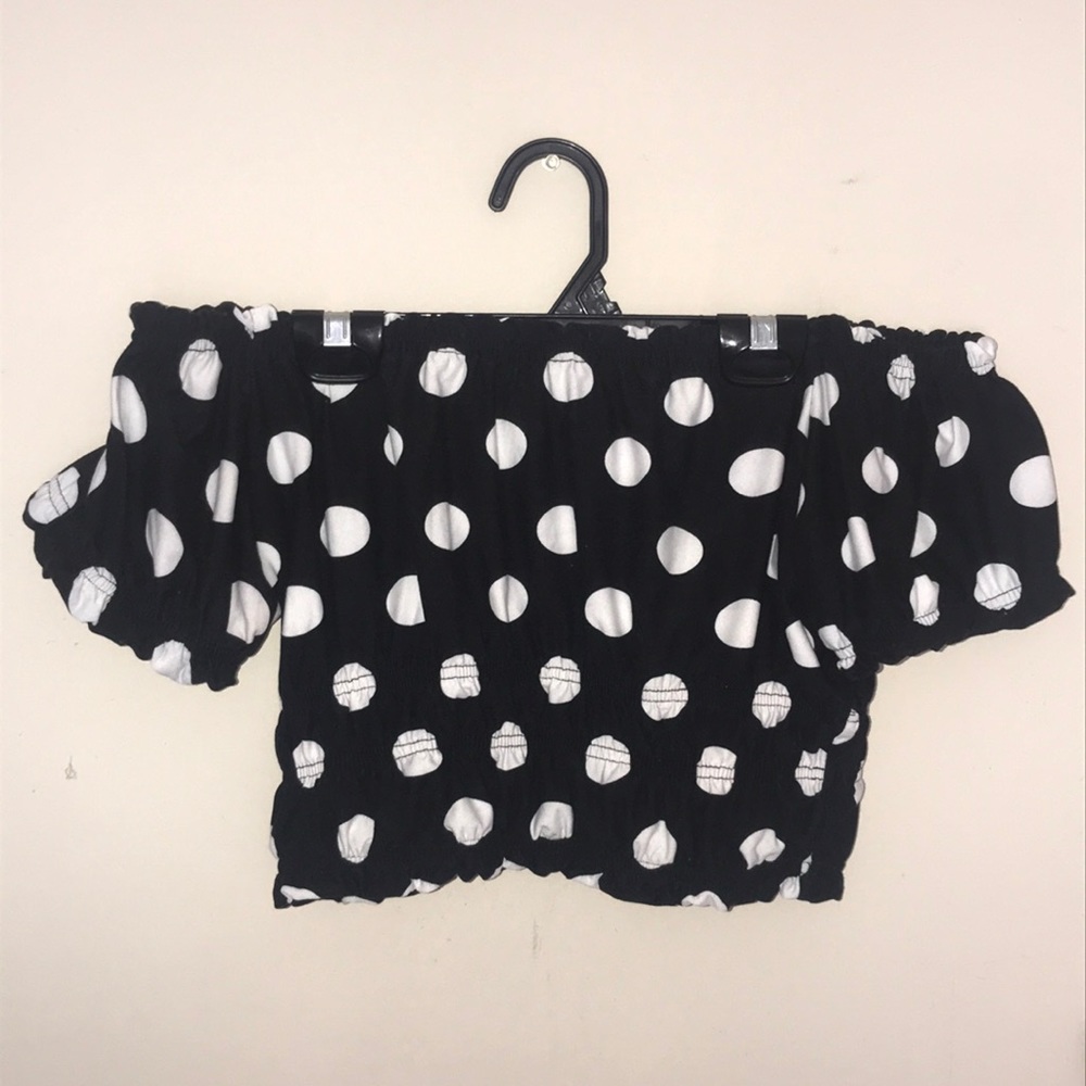 Off shoulder shirt